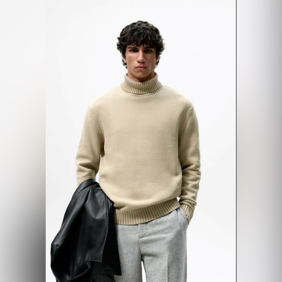 Zara NWT Men’s FUNNEL NECK SWEATER
TAUPE BROWN Turtle Long Sleeve Sweater - Picture 1 of 5